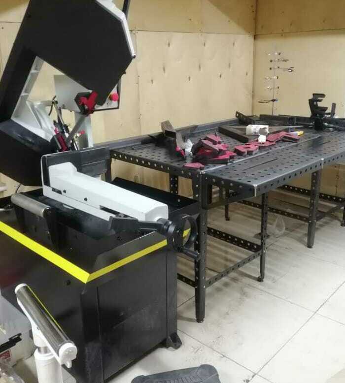 Сварочный стол собран из двух верстаков, одной столешницы и трех расширителей сварочный стол, верстак, стол сварщика